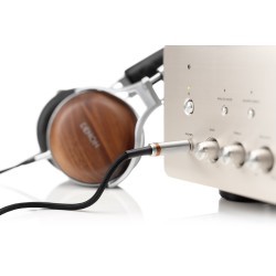 DENON AH-D5200