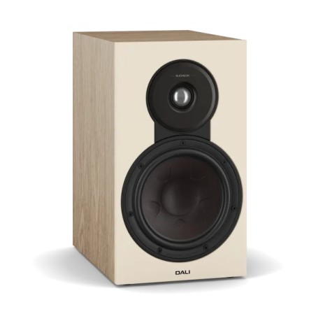 Scopri DALI SONIK 3 su Stereodrom Hi-Fi. Diffusori hi-fi da scaffale con woofer da 7" e tecnologia SMC. Suono potente e profondo