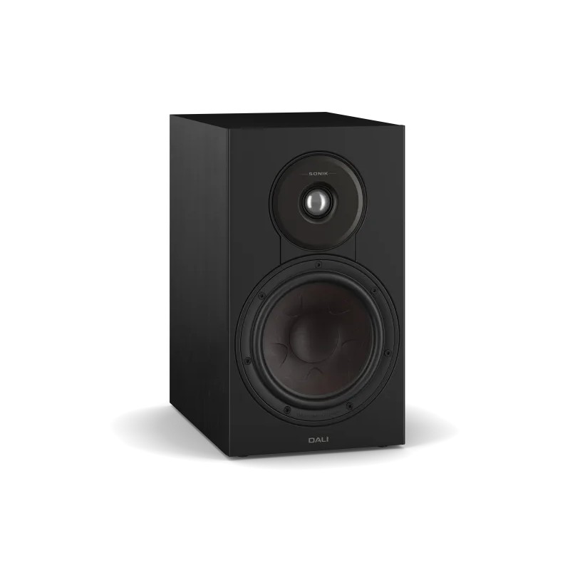 Scopri DALI SONIK 3 su Stereodrom Hi-Fi. Diffusori hi-fi da scaffale con woofer da 7" e tecnologia SMC. Suono potente e profondo
