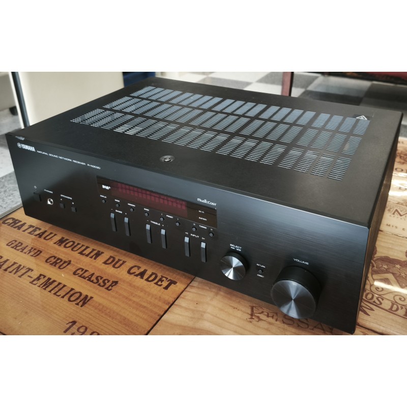 YAMAHA R-N303D USATO - PICCOLO DIFETTO ESTETICO